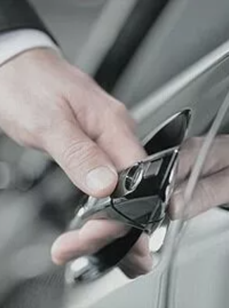 Car Handle | Gold Wing Motors