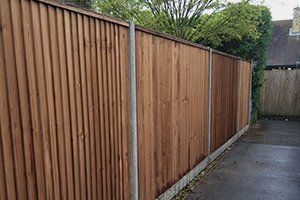 high quality closeboard fencing installation
