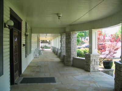Qualls-Batesville Funeral Service Front porch view Batesville, AR