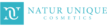 Logo per Natur Unique Cosmetics: quadrato verde acqua con monogramma