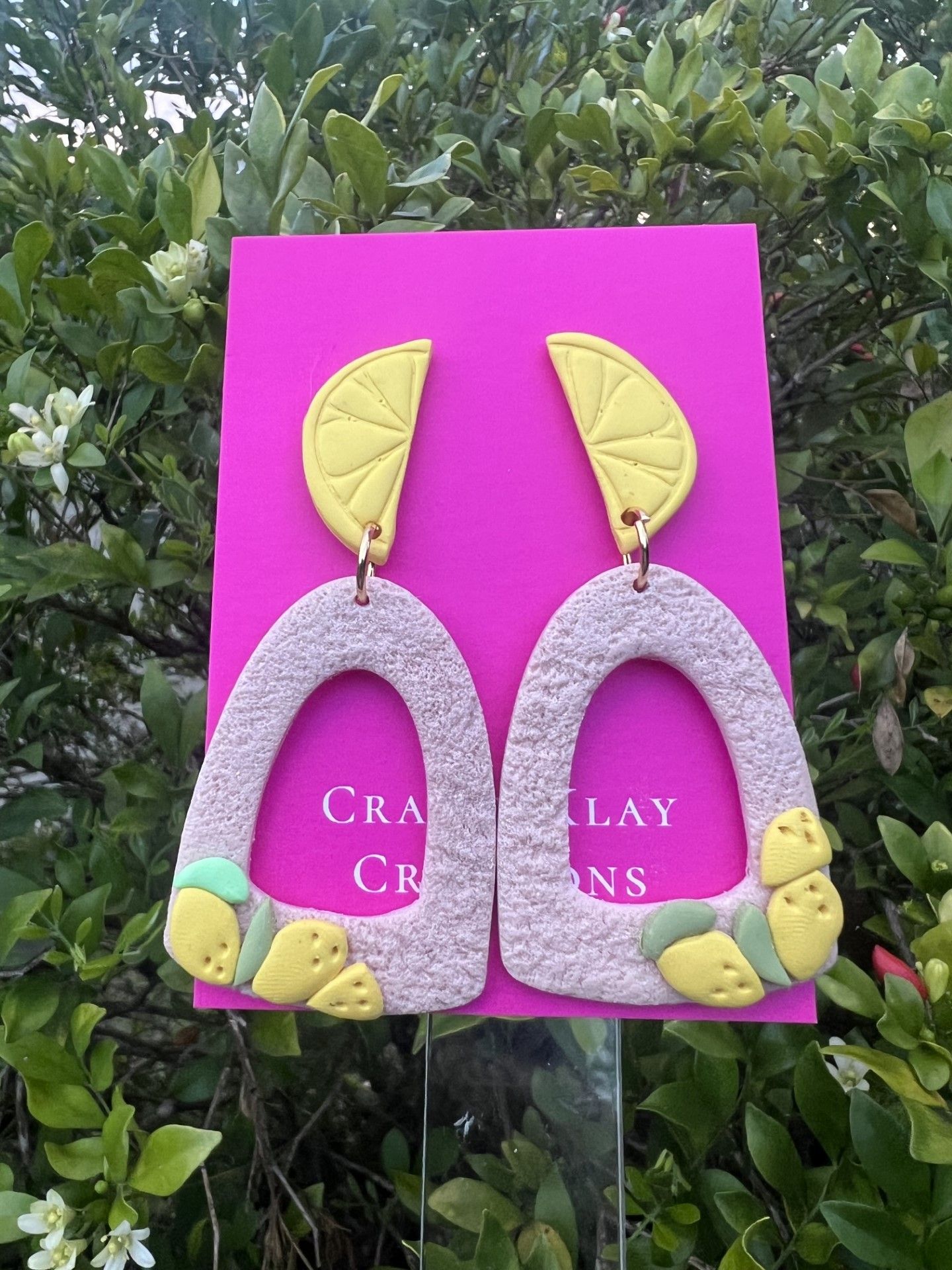 Zesty Neutral Dangles