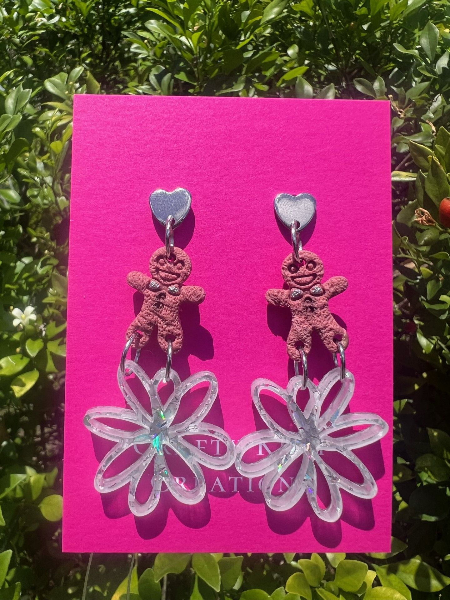 Jolly Floral Gingerbread