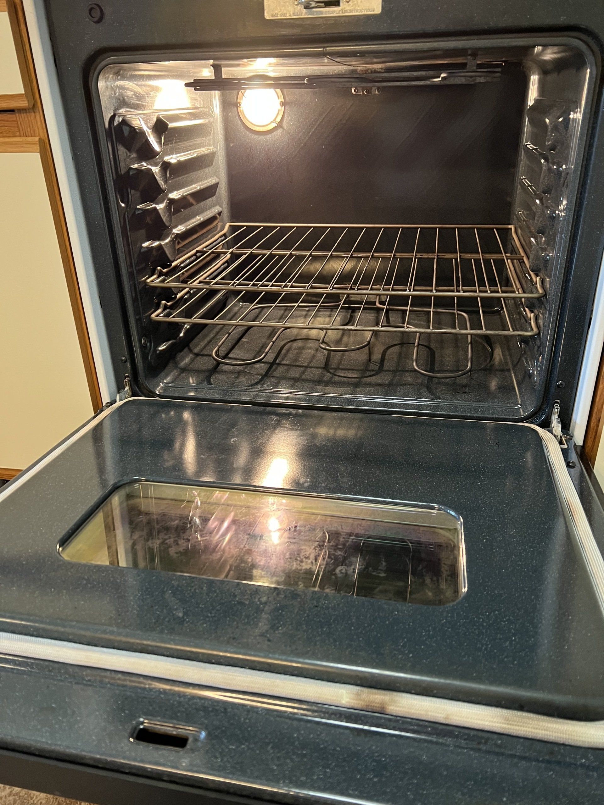 8c Church St. - inside of oven