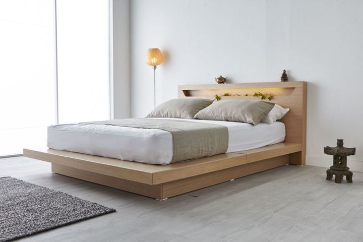 letto in legno con materasso in lattice