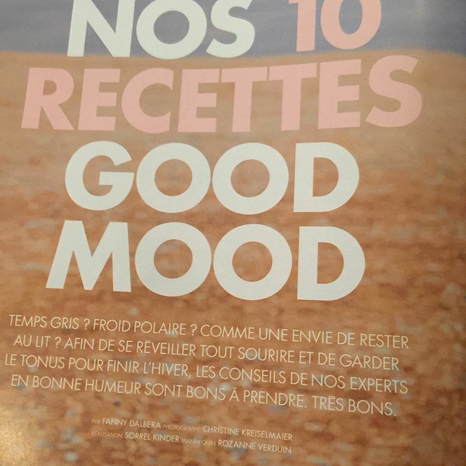 Une couverture de magazine qui dit nos 10 recettes bonne humeur