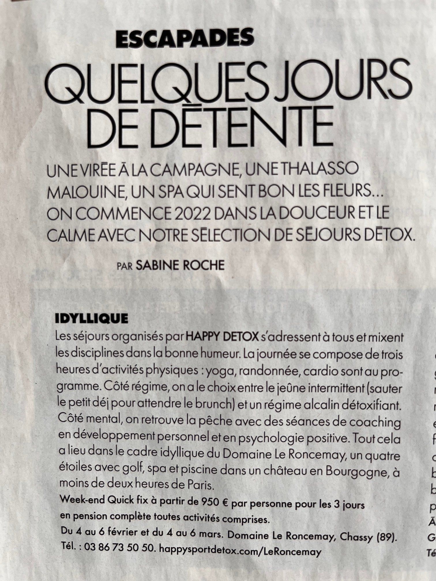 A newspaper article in french titled escapades quelques jours de detente