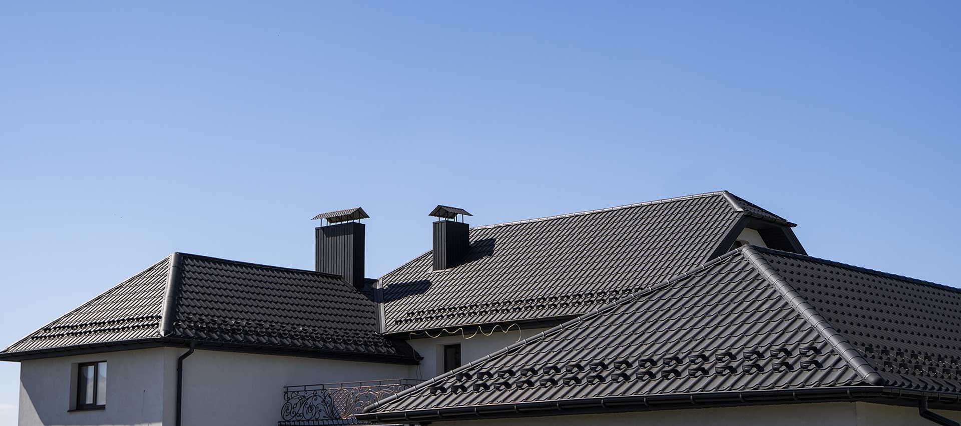 flat roof vs. pitched roof