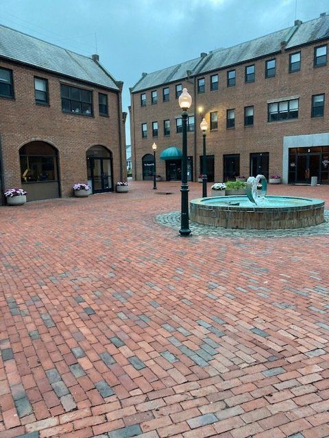 ONE FINANCIAL PLACE brick pavement with fountain