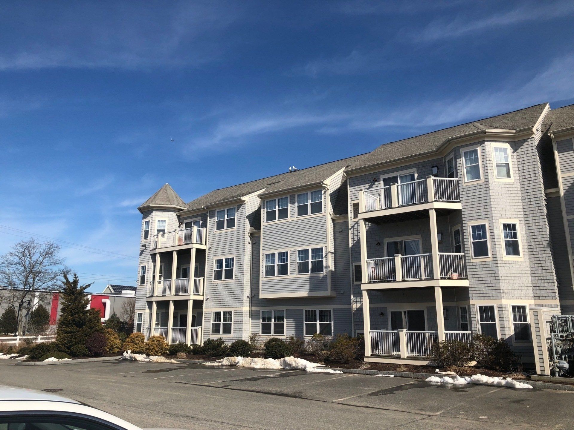 Village Market Place Condominiums exterior