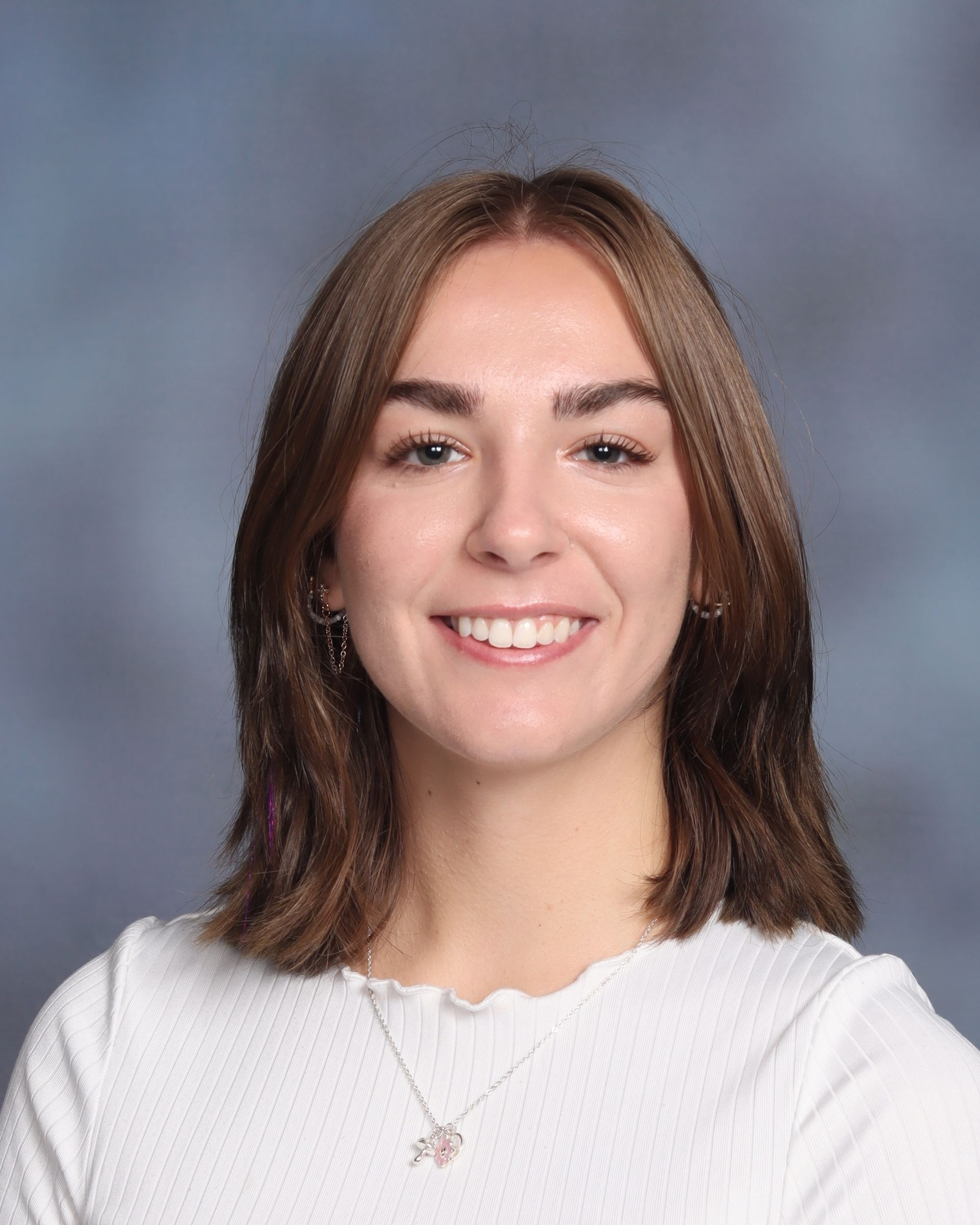 A black and white silhouette of a panther 's head on a white background.