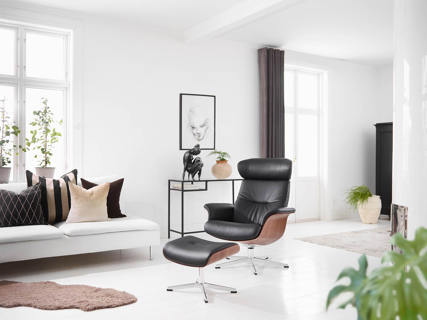 Conform - Timeout Recliner & Ottoman