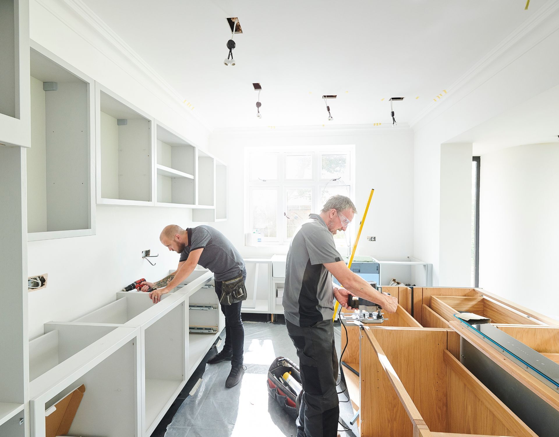 MOOSE Roofing Building Kitchen Fitter On The Isle Of Wight