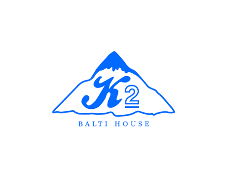 A blue and white logo for k2 baltic house