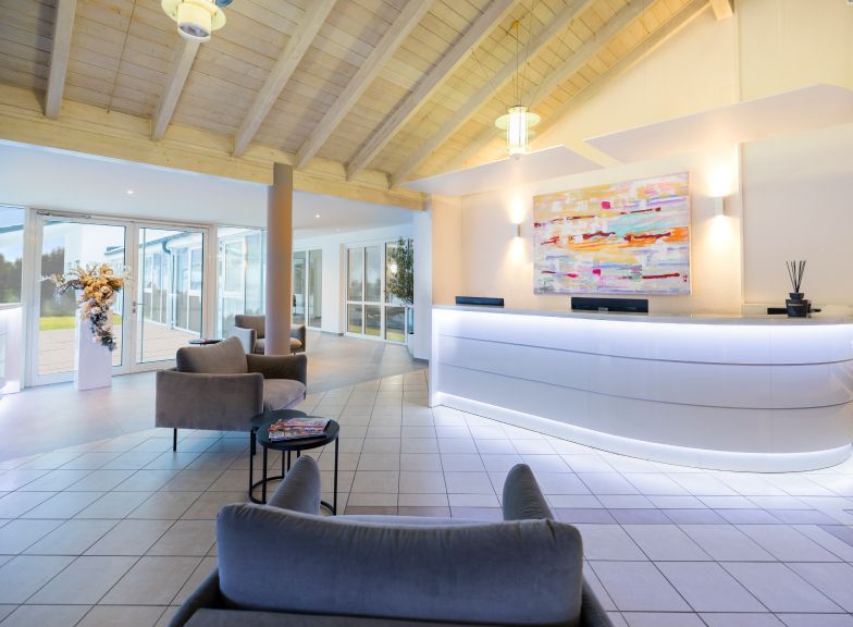 Different forms of therapy, innovative approaches, and modern technology to provide you with optimal support for your health.