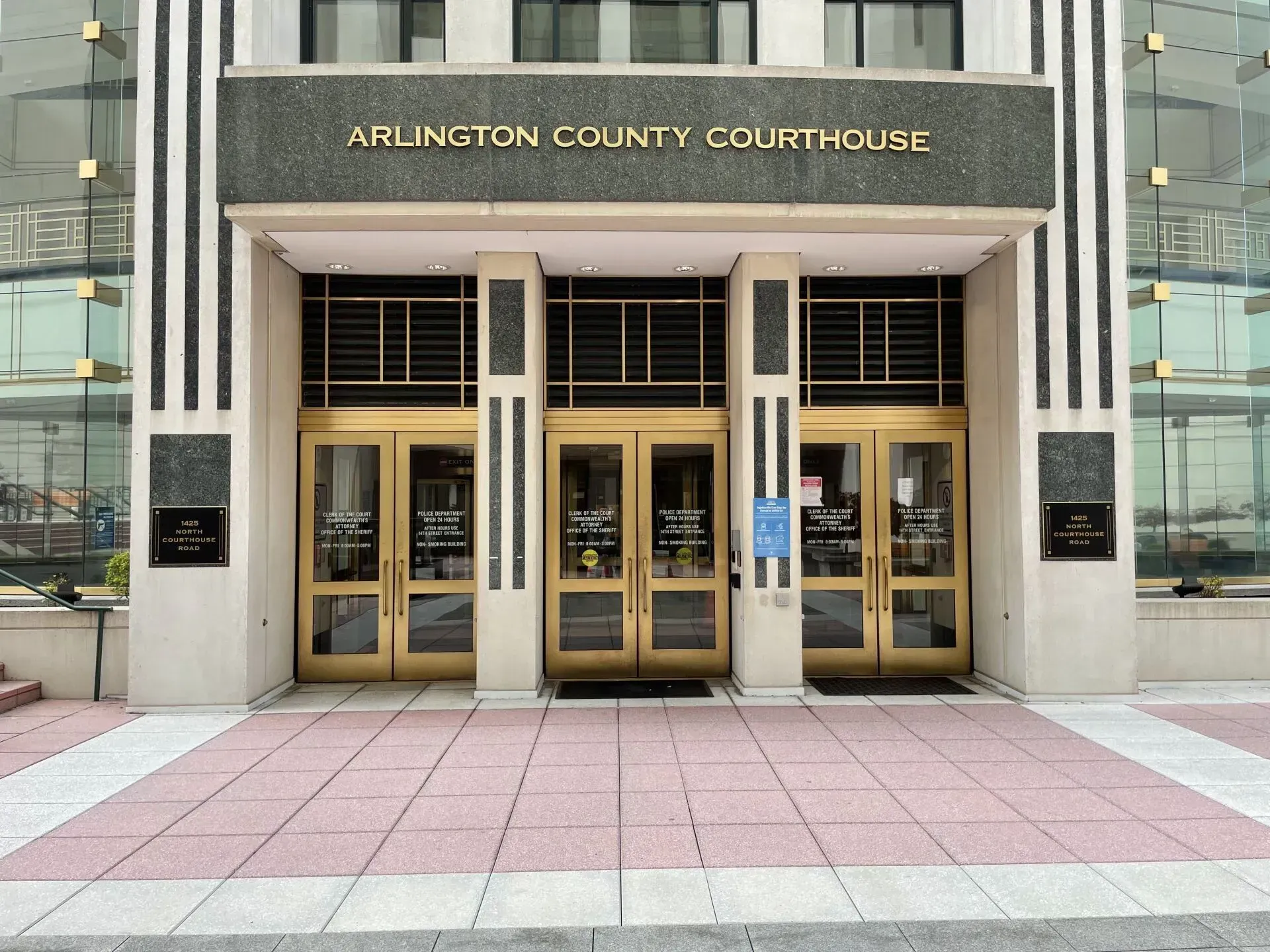 The front entrance to the arlington county courthouse