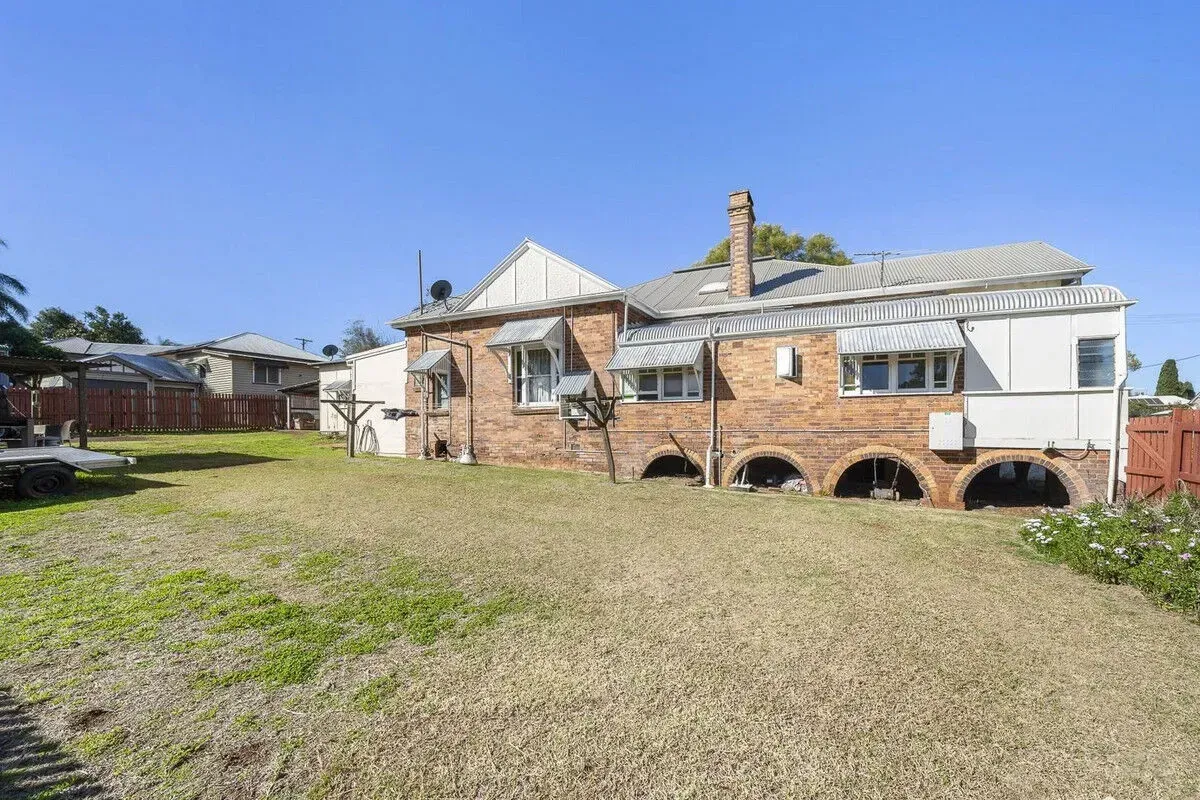 Place to Stay Car Parking