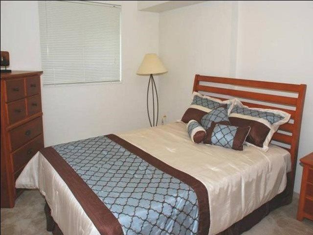 Glenbrooke Apartments