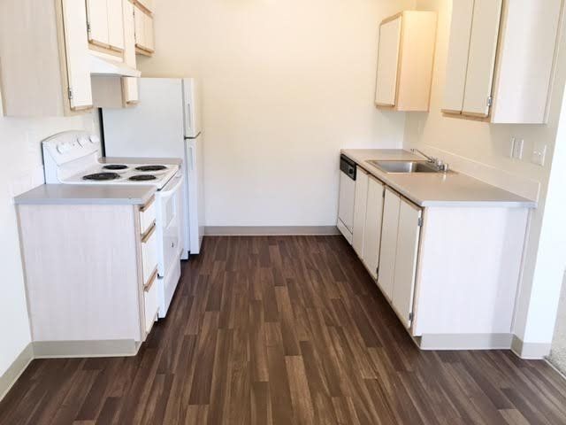 Glenbrooke Apartments