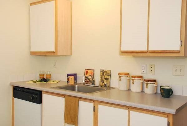 Glenbrooke Apartments