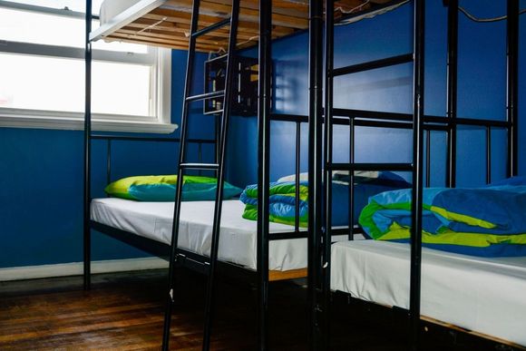 4 bed mixed dorm