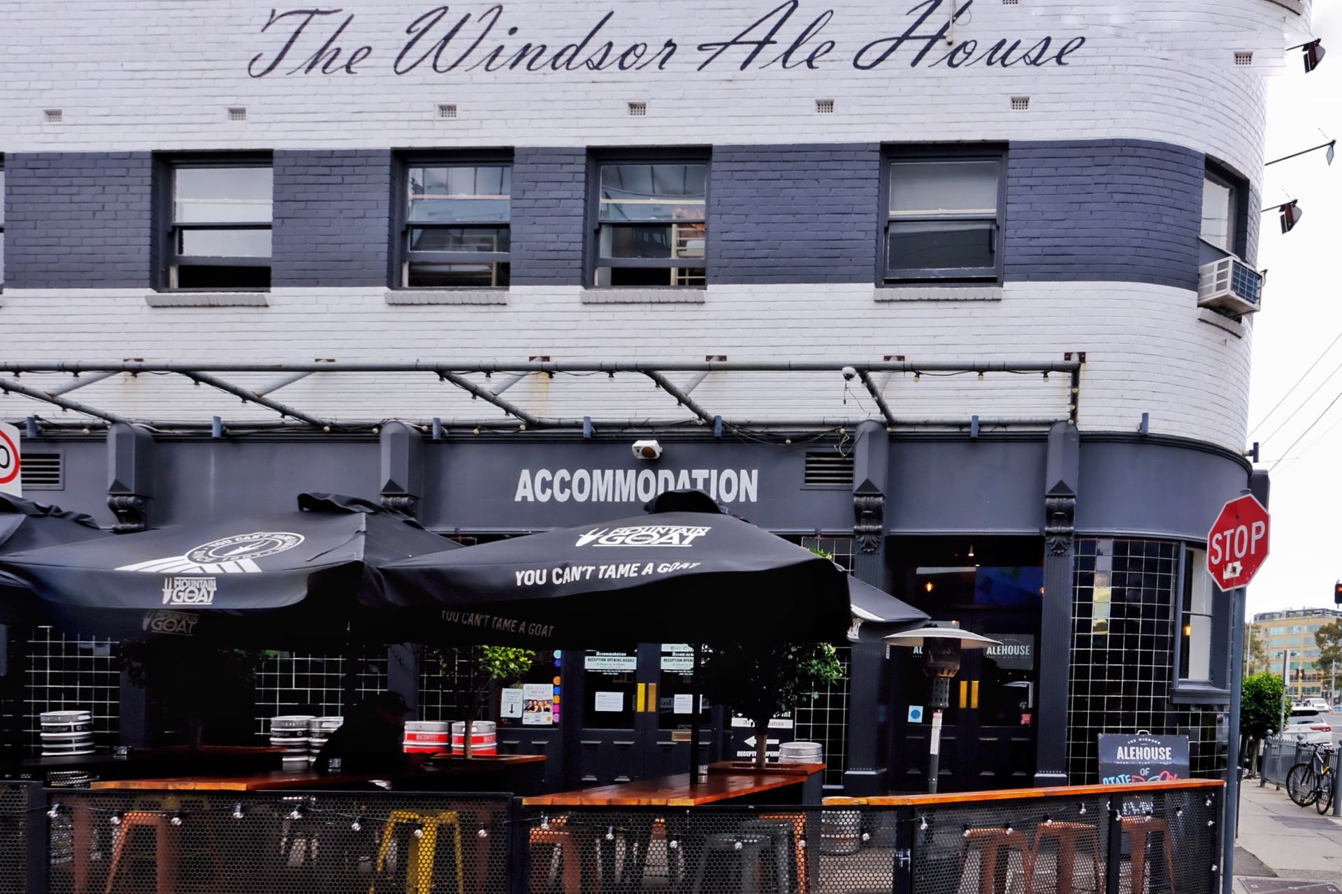 Pint on Punt Backpackers location  