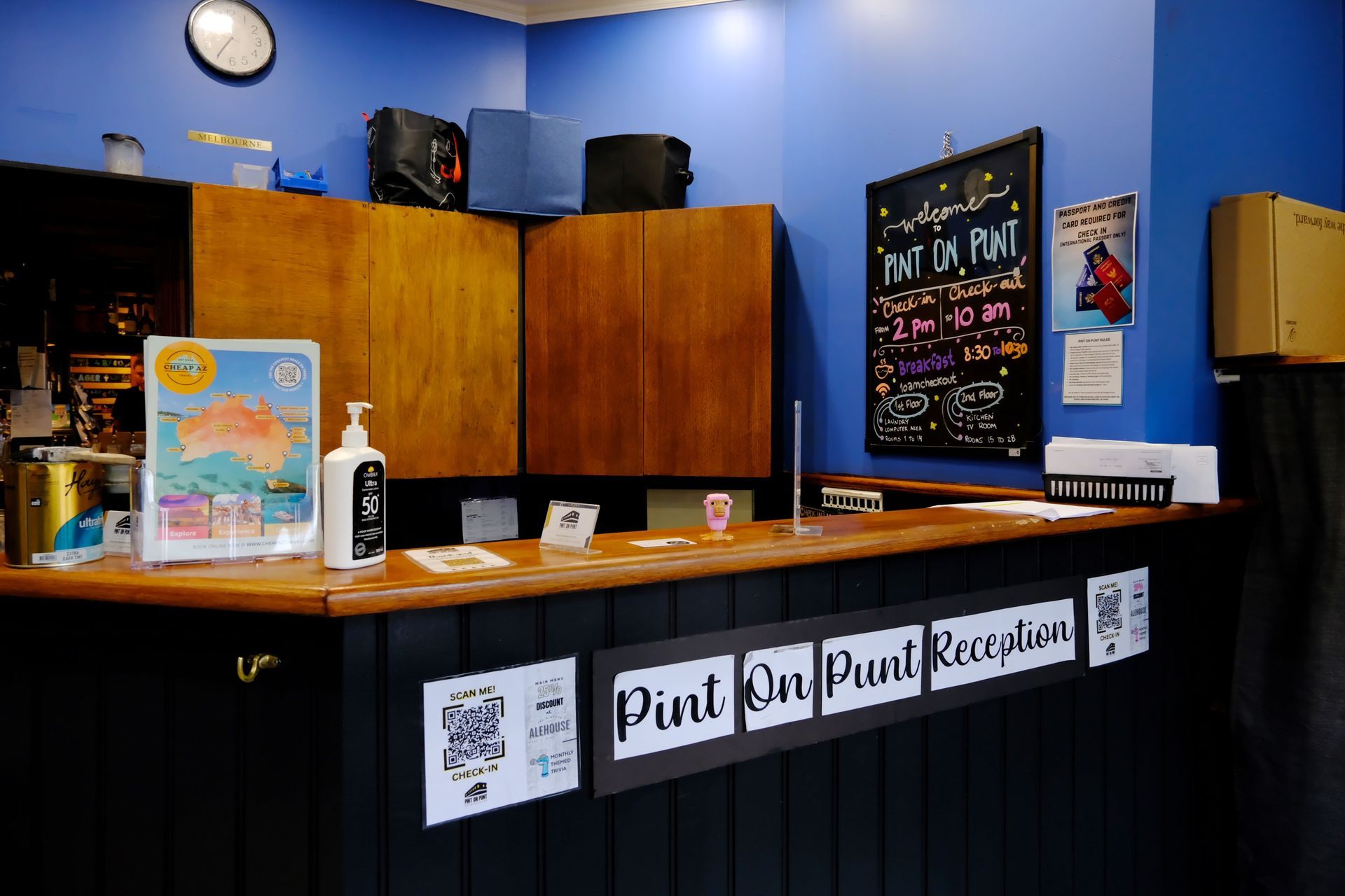 Reception desk at Pint on Punt Backpackers