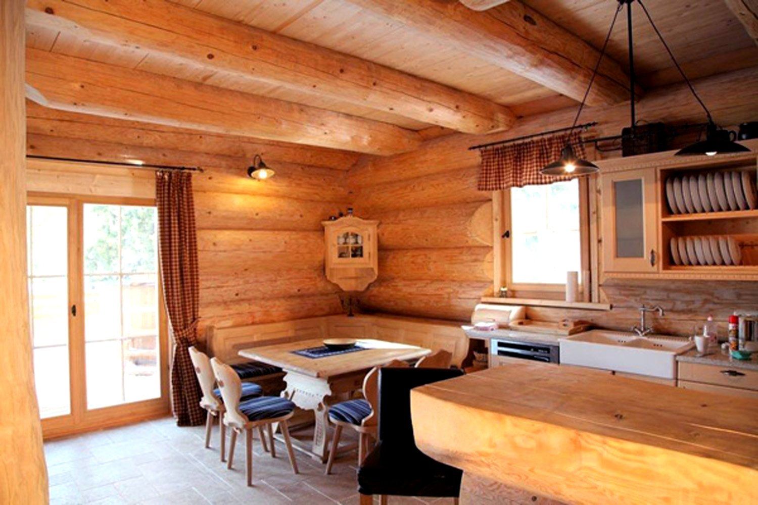 Golden Eagle Dining Corner