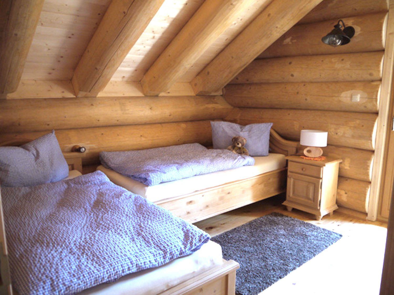 Sleepy Bear Twin Bedroom