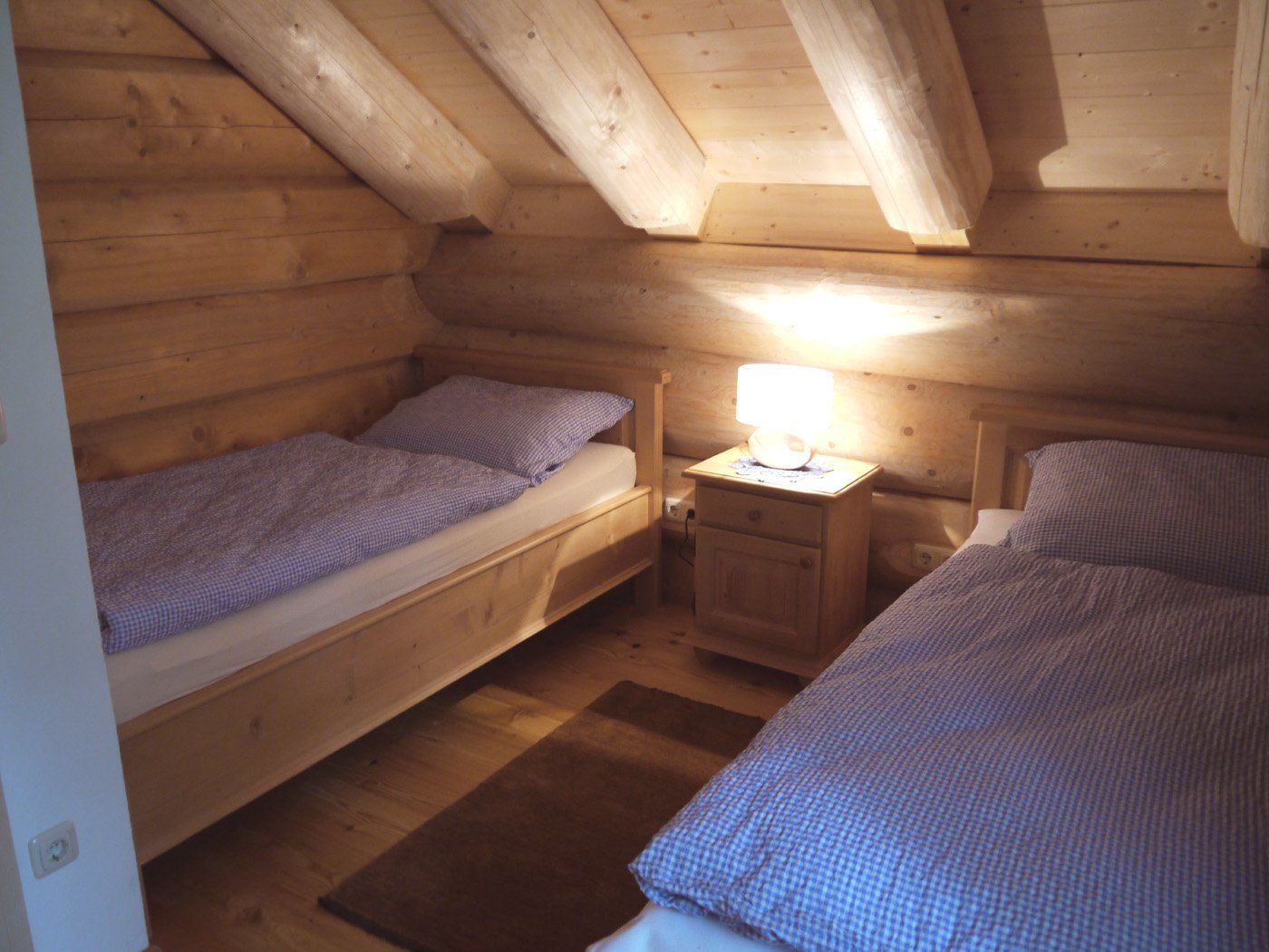 Sleepy Bear Twin Bedroom