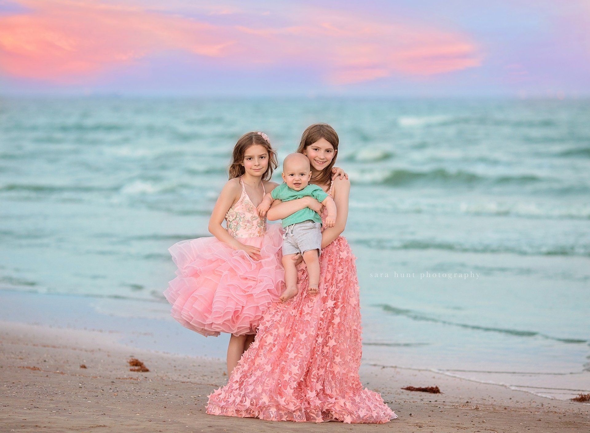 Shot of two girls with their baby brother at the beach — Pearland, TX — Sara Hunt Photography