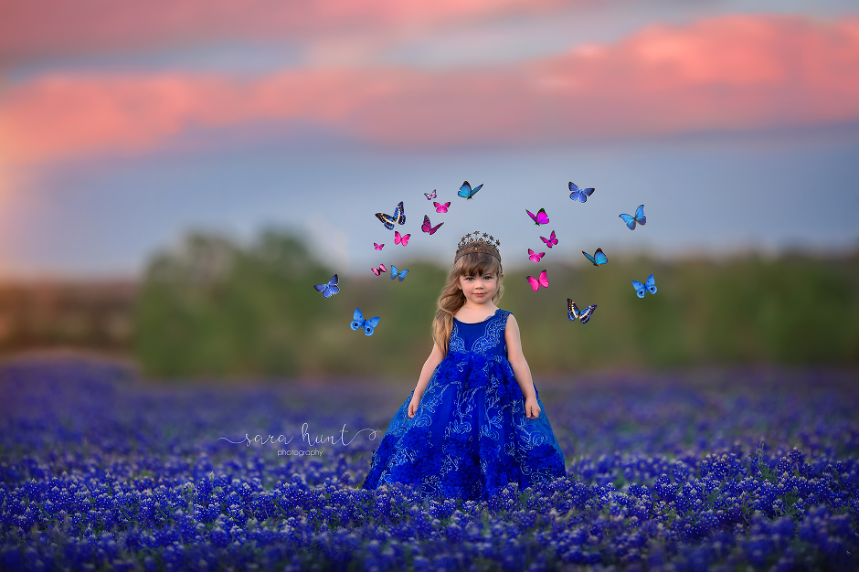 Girl with a lot of butterflies — Pearland, TX — Sara Hunt Photography