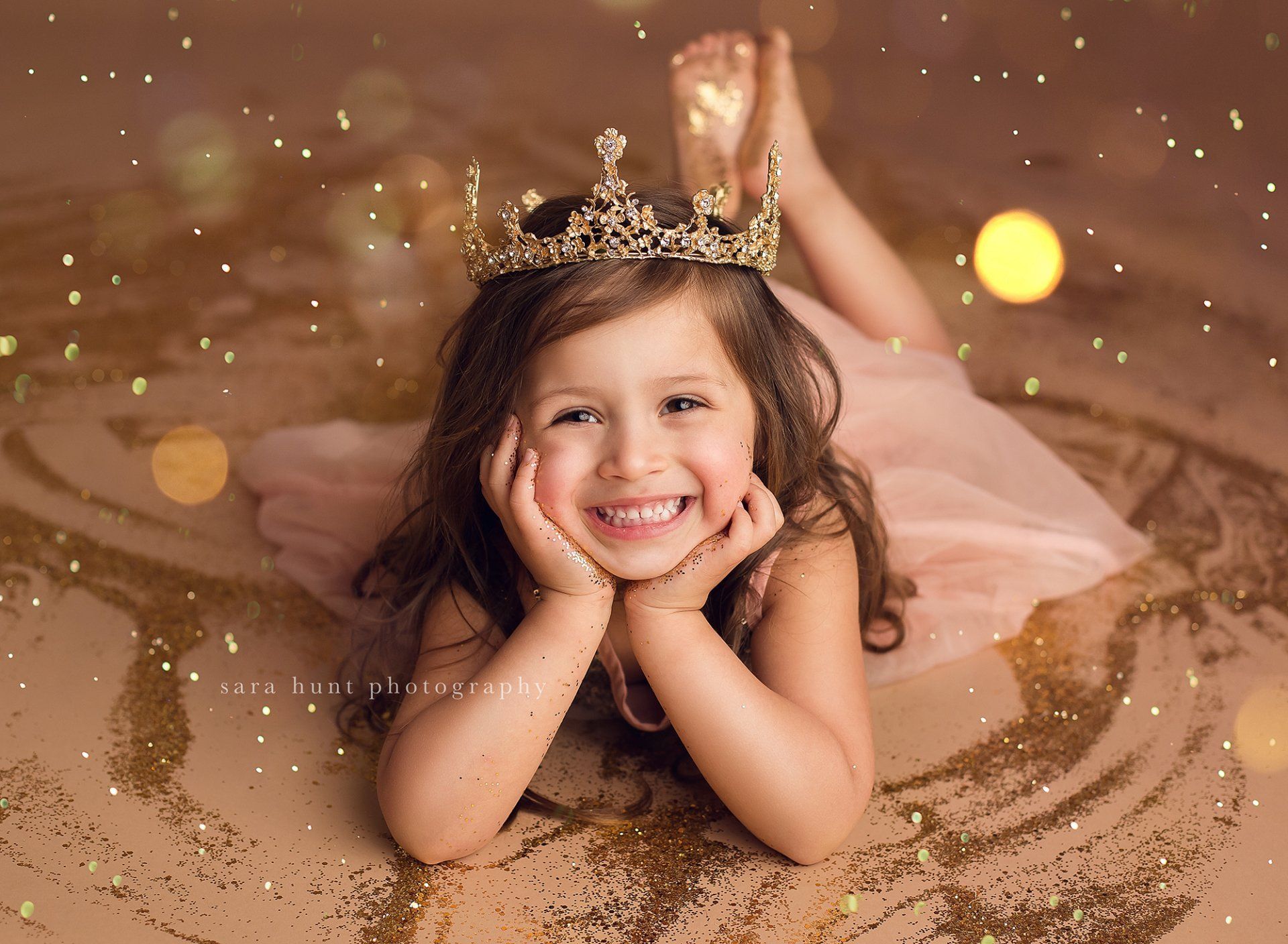 Blonde girls both holding a star wand — Pearland, TX — Sara Hunt Photography