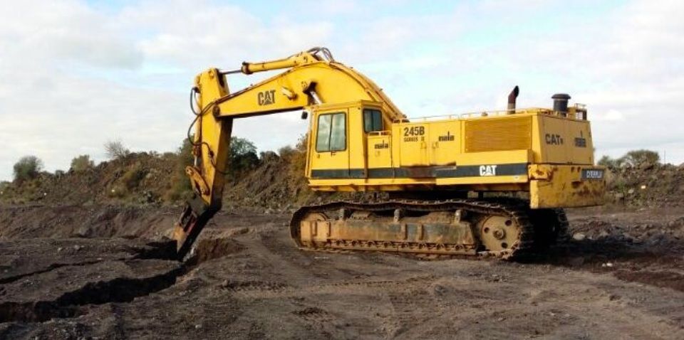 estrazione di pietra lavica