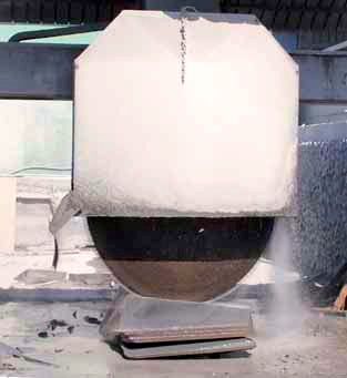 processo di realizzazione del pavimento in pietra lavica