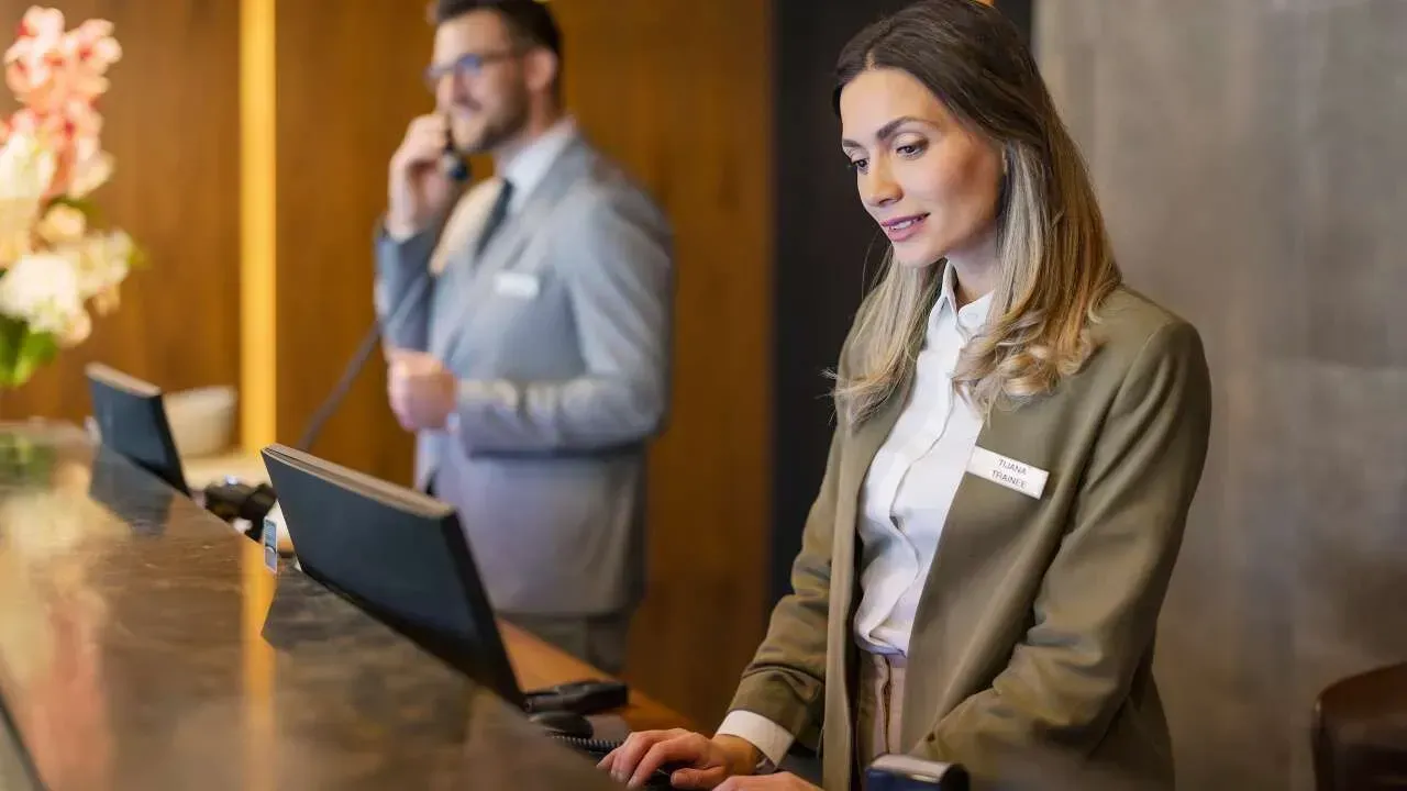 PMS: ¿Qué es y por qué es esencial para tu alojamiento?