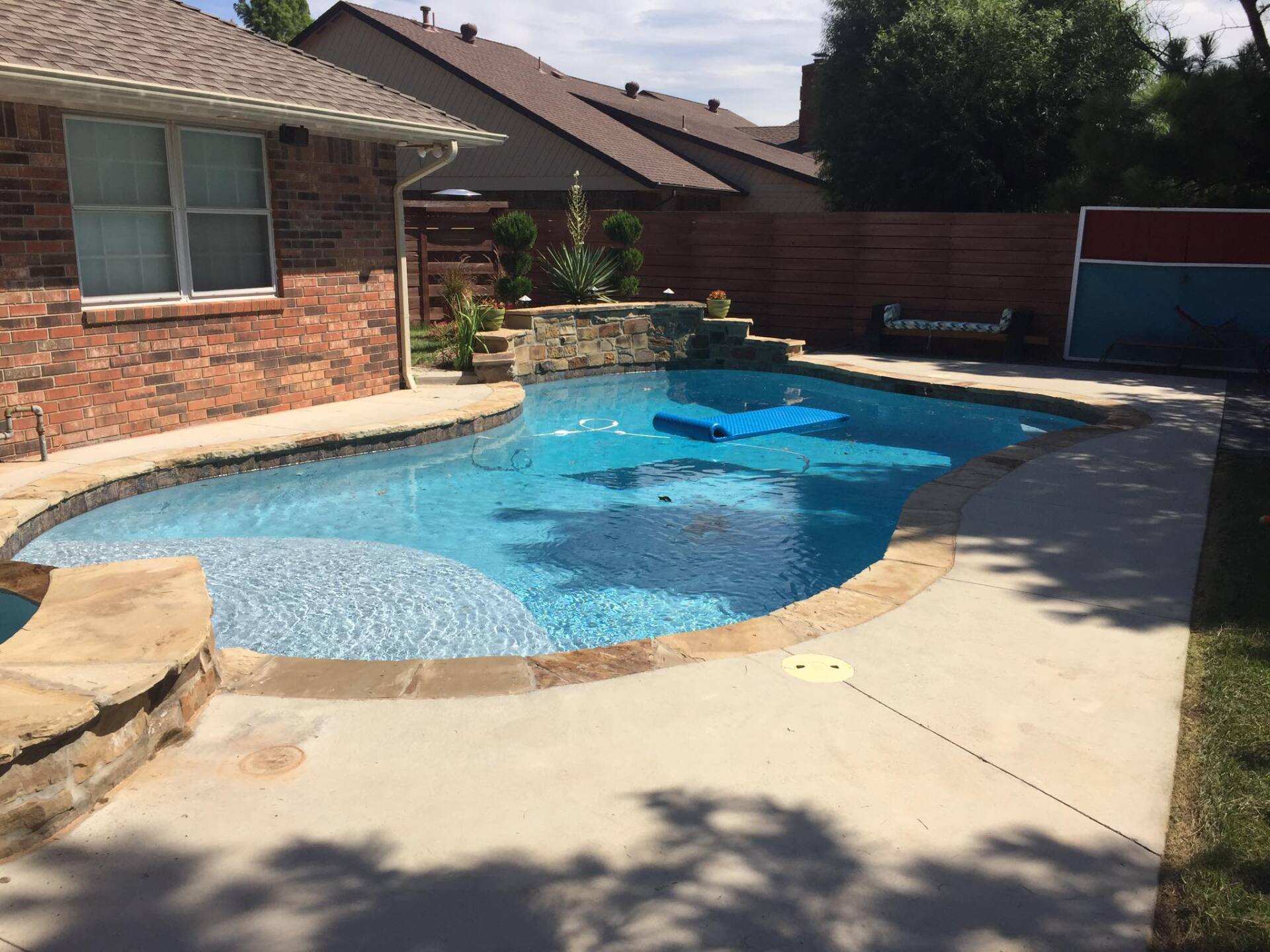 polyaspartic pool deck1