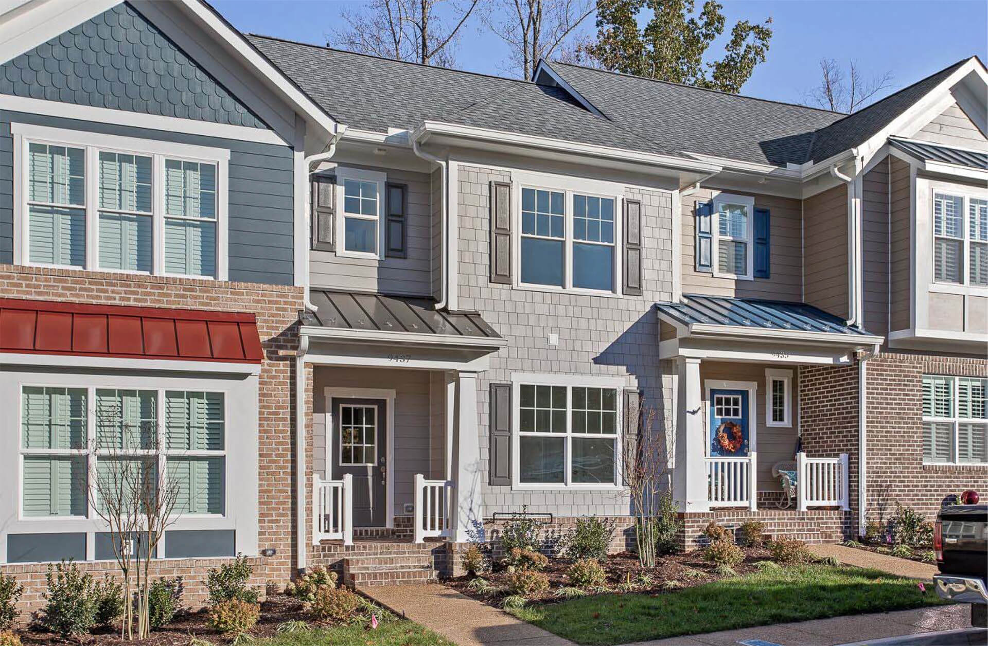 Creeks's Edge — New House Facade in Glen Allen, VA