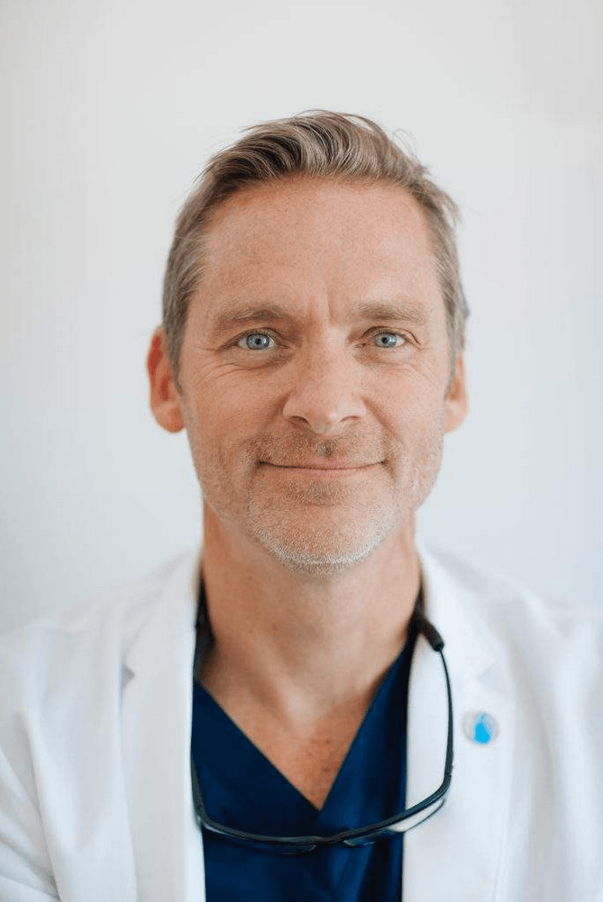 Aaron Frodsham, MD