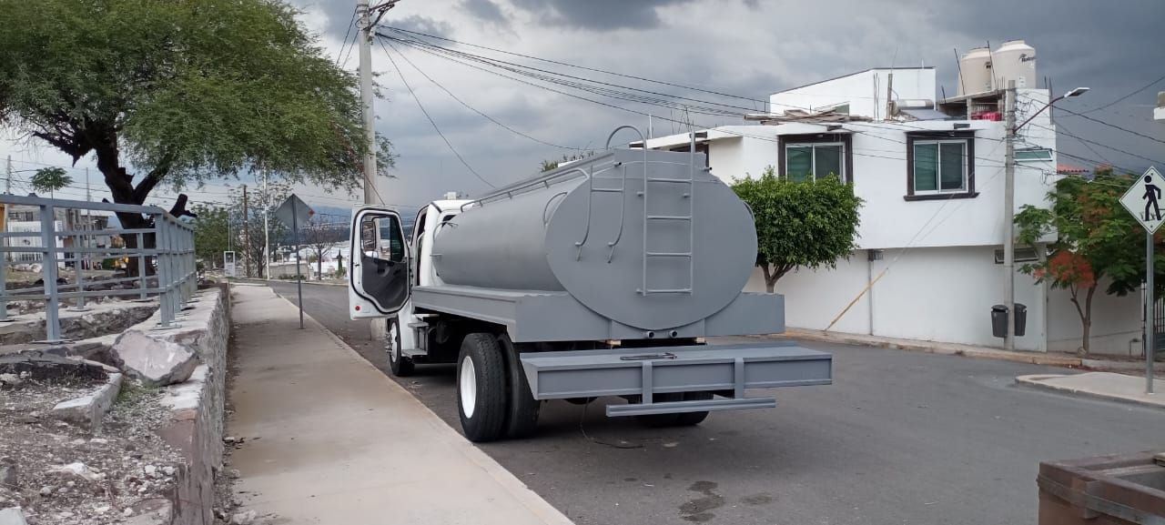 FABRICACION DE CAJAS Y REMOLQUES MAC - PIPAS