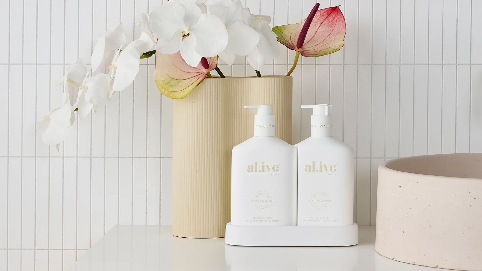 a Store Filled With Lots of Candles and Mugs on Display — Montaze In Erina, NSW