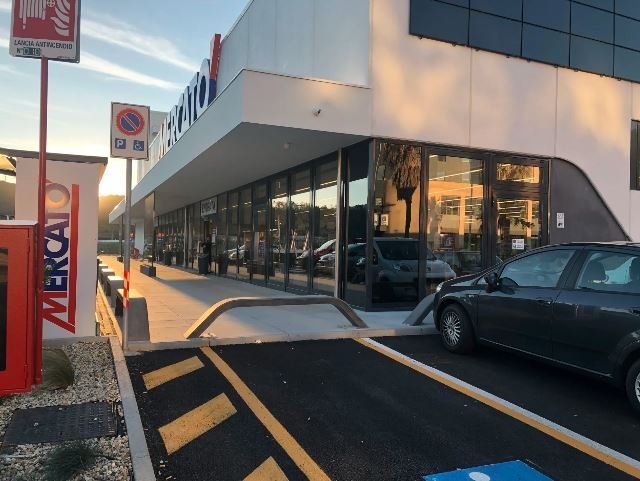 FACCIATA CONTINUA IN ALLUMINIO