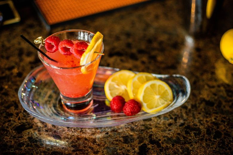 Cocktails Eau Claire,WI The Red Mixer