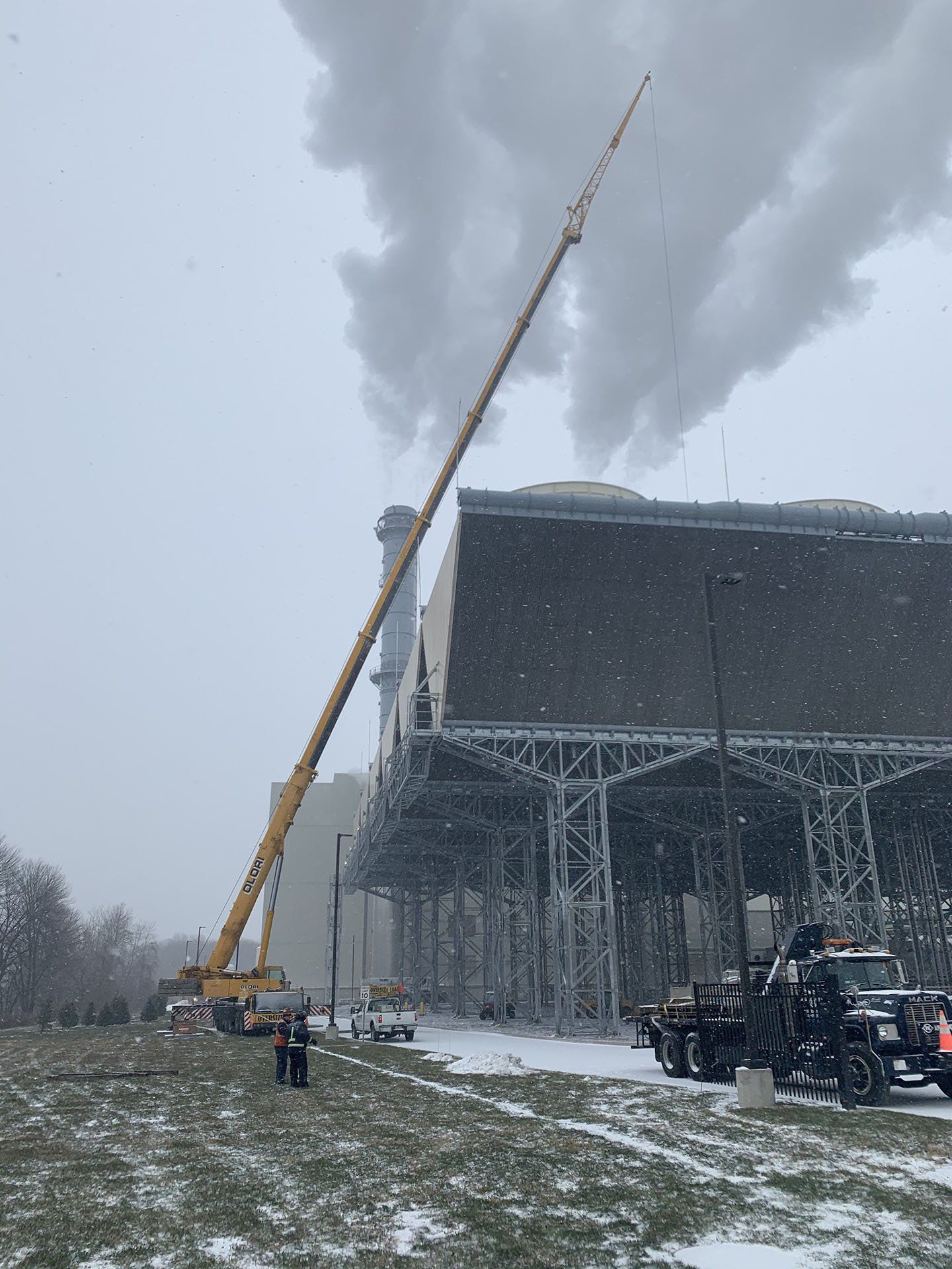 Crane on Valley Energy Facility — Nanuet, NY — Olori Crane Service, Inc.