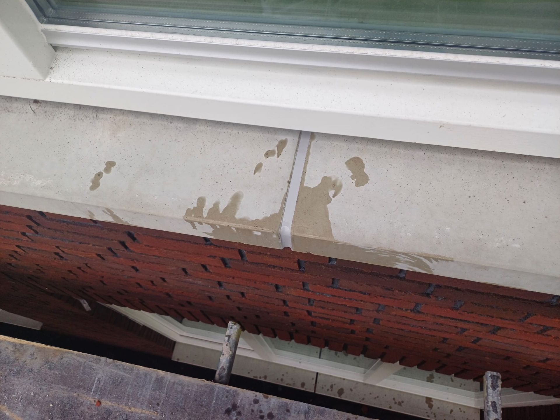 Betonnen lekdorpels kitten in Oude-Tonge