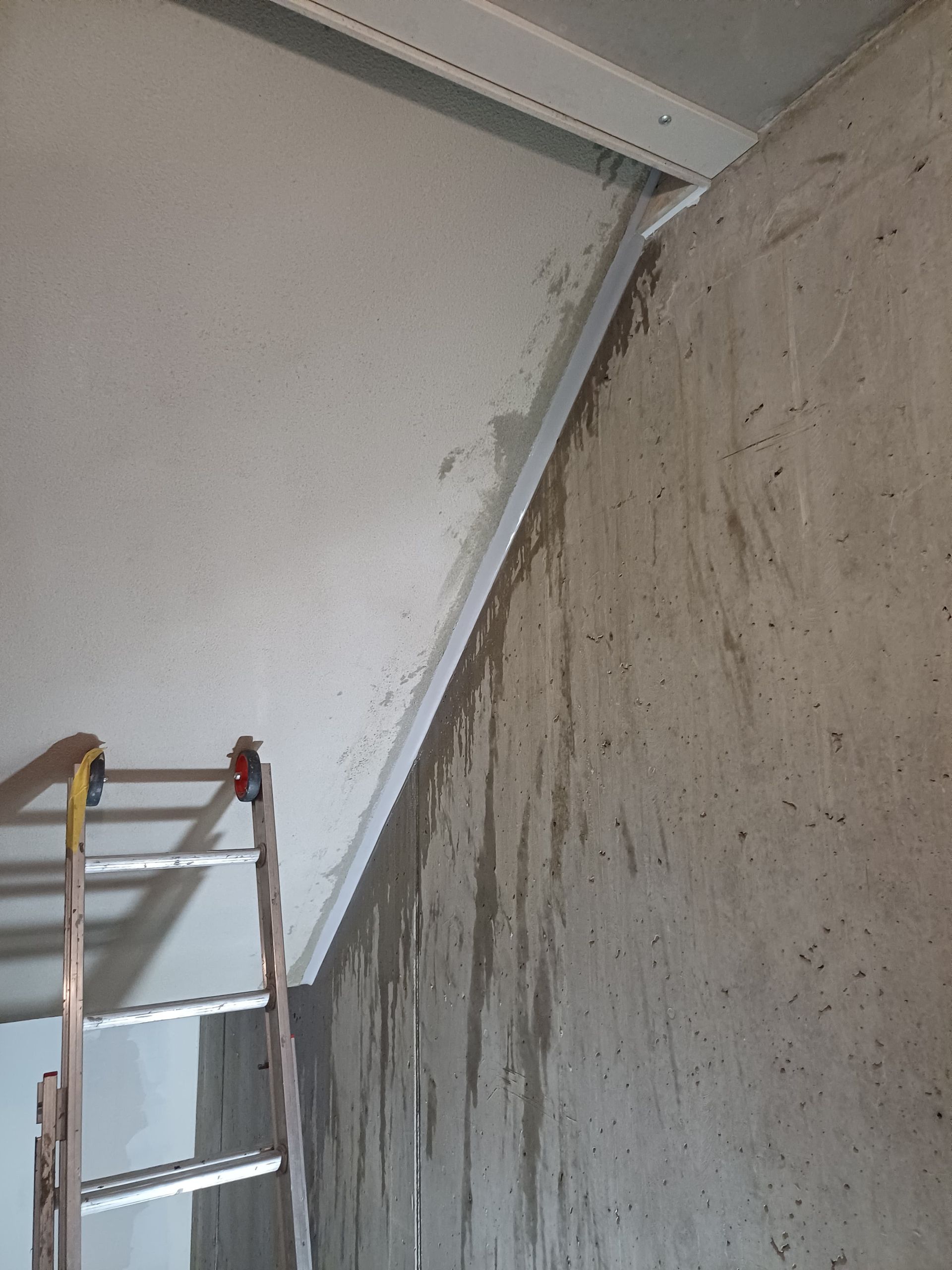 Afdichten-kitten van betonnen trappen in Rotterdam