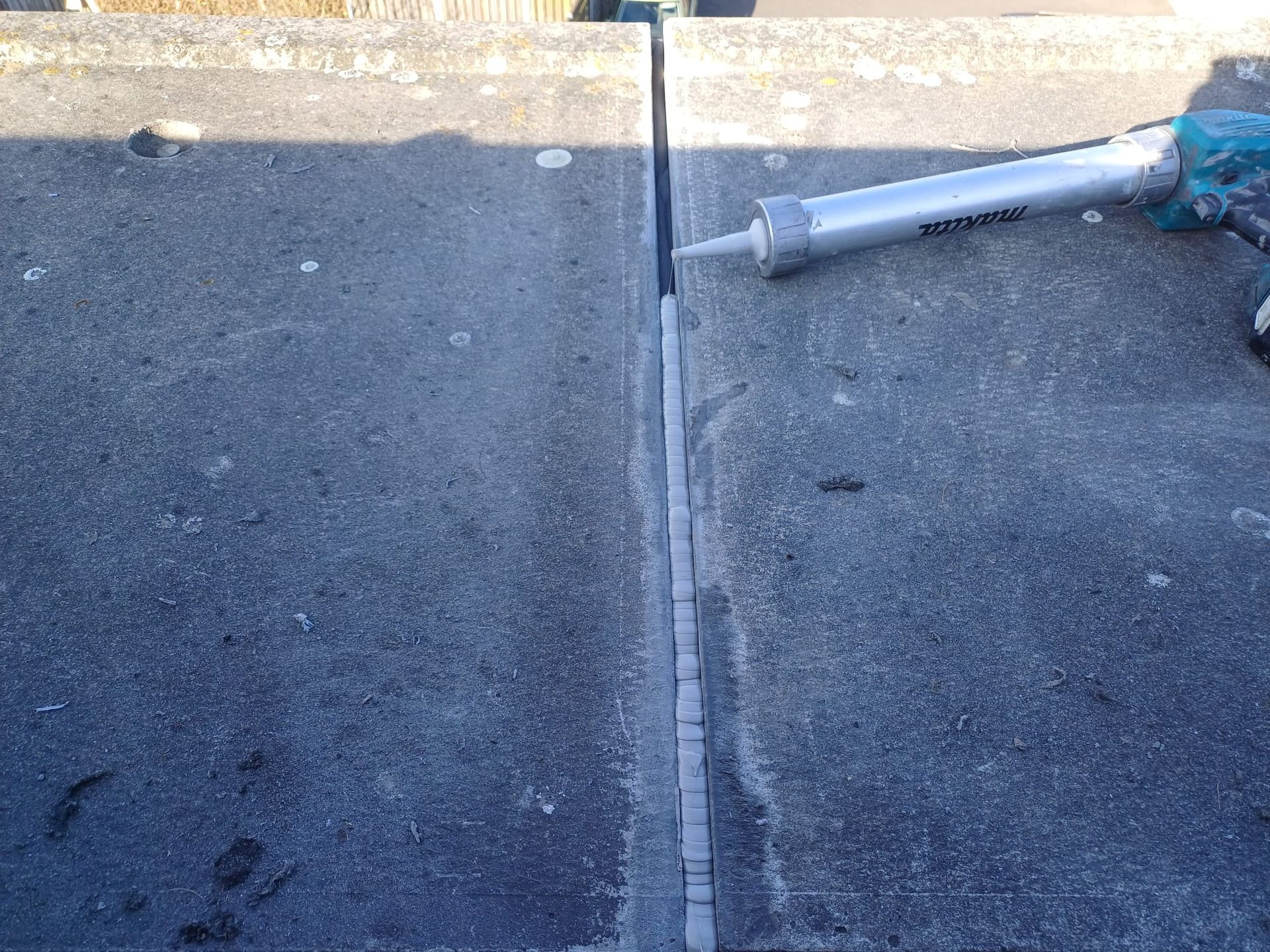 Galerij voegen vervangen in Uden voor een VVE