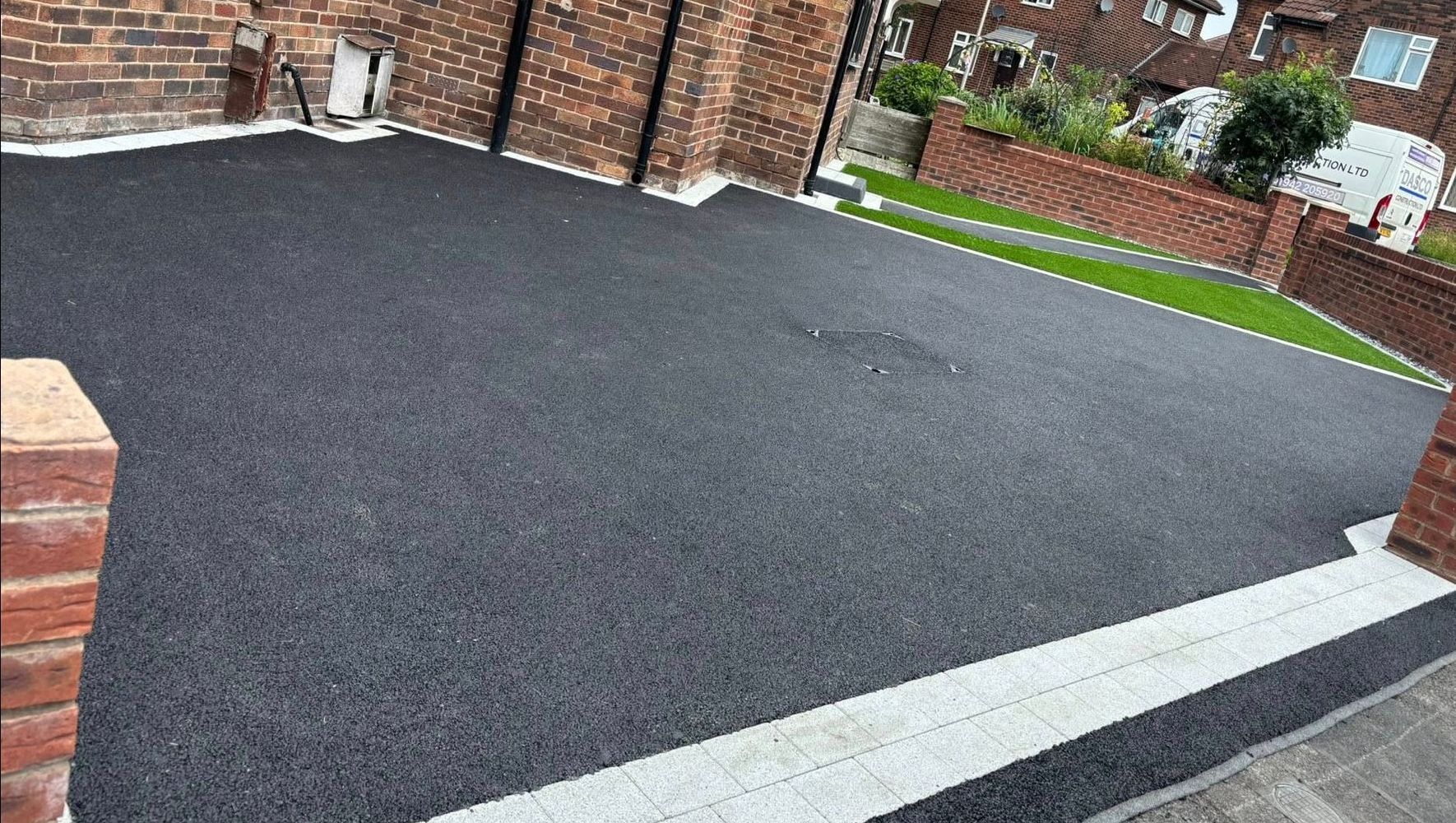 Tarmac Driveway FAQs | Bristol Driveway explains