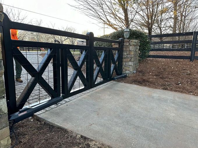 Residential Black Metal Gate