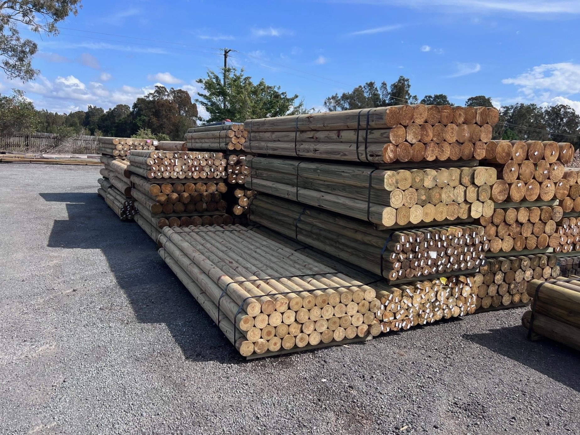 Round Logs In Ballina | B & B Timbers