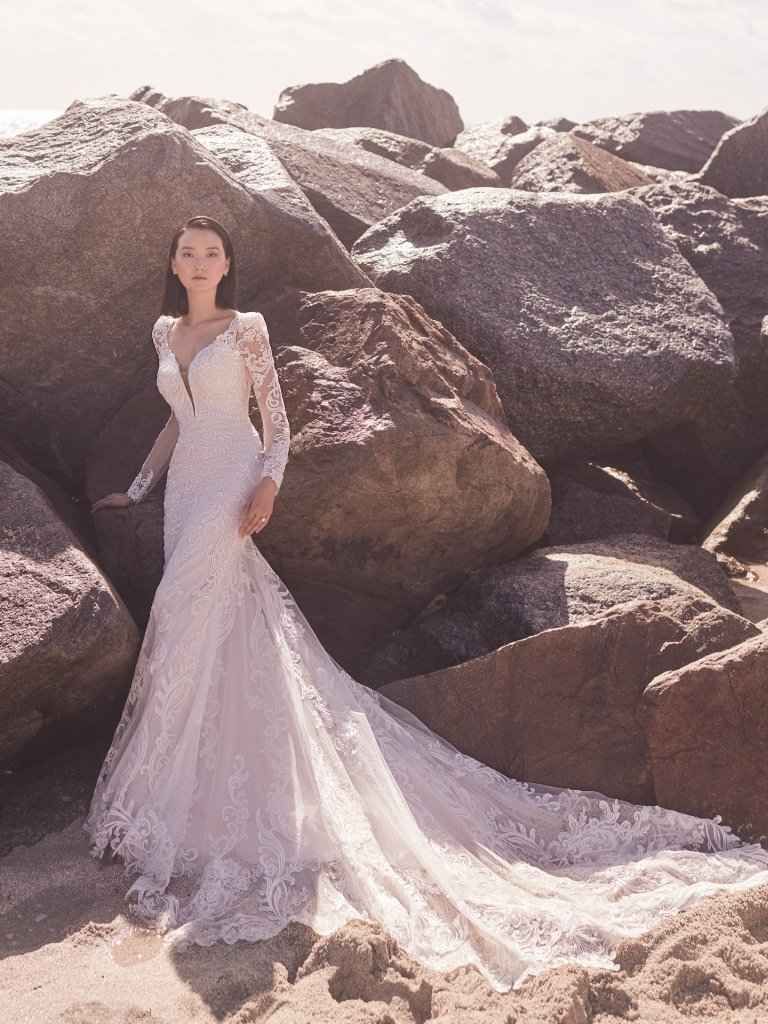 Style: Hamilton Lynette (Option)